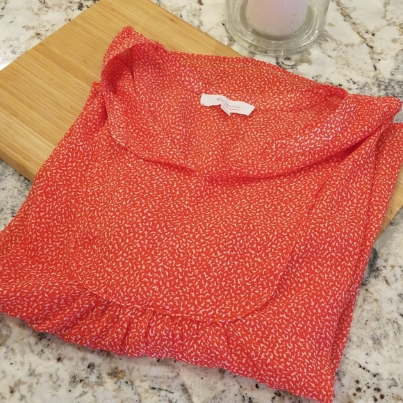 Vince Camuto Tops - 🤑4/20 $ale 🤑vince camuto sheer coral hue blouse